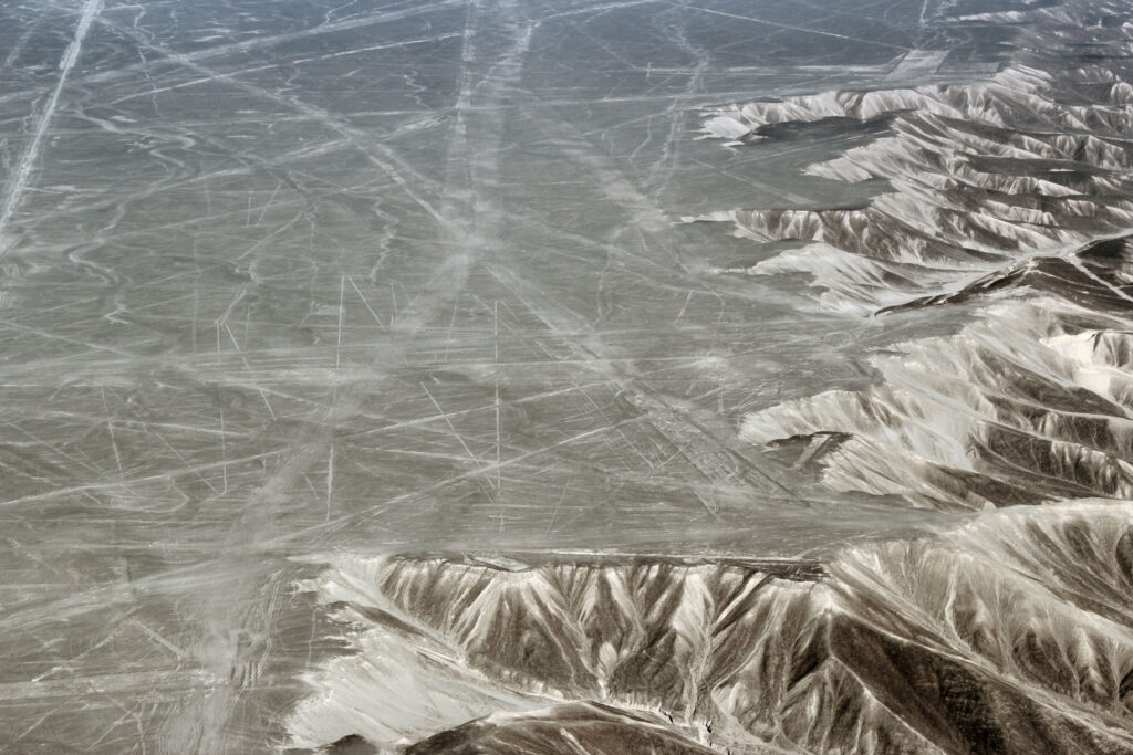 Linee di nazca viste durante un sorvolo